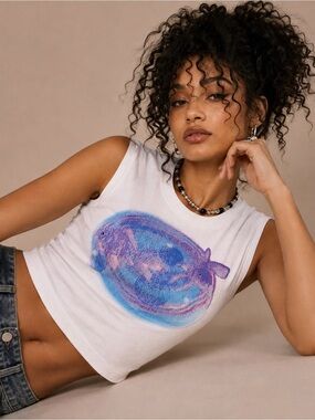 Urban Outfitters Cream Fish Graphic Cropped Tank Top Medium Y2K